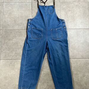 VTG 90s Y2K Denim Overalls Women Size 20 
Adjustable length Made in Hong Kong